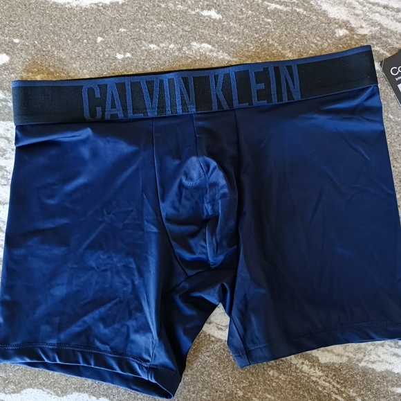 NEW Calvin Klein Men's Intense Power Ultra Cooling Boxer Brief Underwear Small - Picture 2 of 3